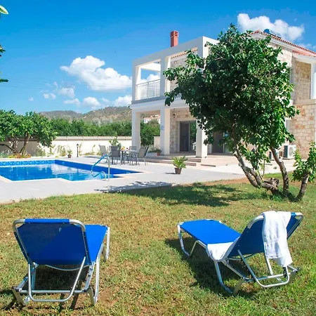 Villa Stunning New Beach Front Villa,1st Line To The Beach, Large Pool, Wonderful Area *