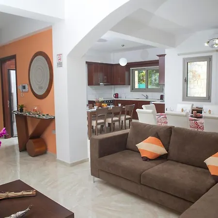 Villa Stunning New Beach Front Villa,1st Line To The Beach, Large Pool, Wonderful Area
