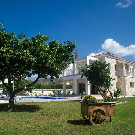 빌라 Stunning New Beach Front Villa,1st Line To The Beach, Large Pool, Wonderful Area 아르가카