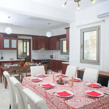 Stunning New Beach Front Villa,1st Line To The Beach, Large Pool, Wonderful Area 아르가카
